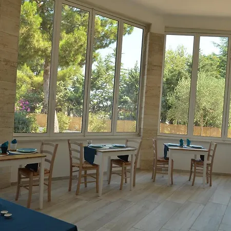 Torrelama & Breakfast Trani