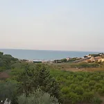 Torrelama & Breakfast 4* Trani