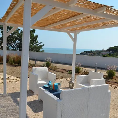 Torrelama & Breakfast Trani