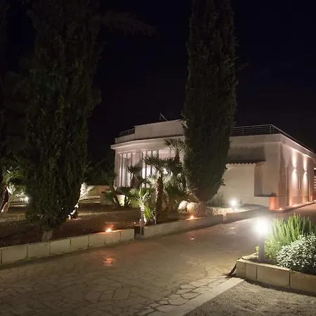 Torrelama & Breakfast בית הארחה 4*